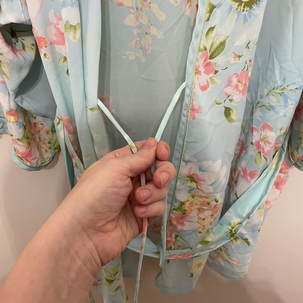 📩🎀2 for $20🎁🛍️Vintage Oscar de La Renta Floral
Robe size L - Picture 2 of 5